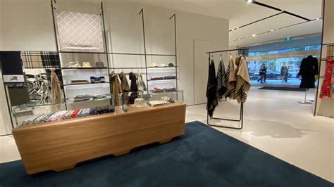 19 burberry toronto|burberry bloor street store.